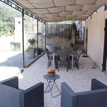 Le Gite Du Jas Vieux Montfort  Kültér fotó
